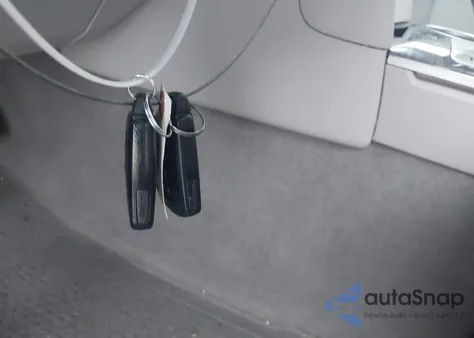 2014 Toyota Camry Hybrid Xle z USA, uszkodzony, nr VIN 4T1BD1FK8EU108454